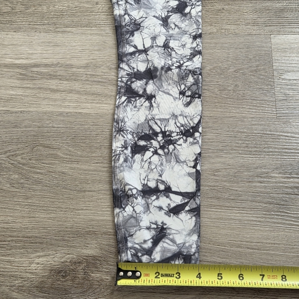 Lululemon Wunder Under Hi-Rise 7/8 Tight *Full-On Luxtreme 25" - Picture 6 of 9